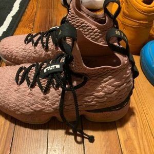 Lebron 15